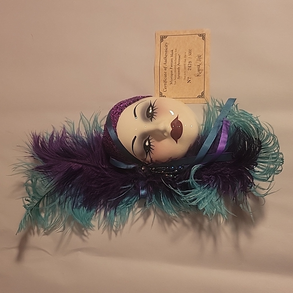 322 Collectible Mask